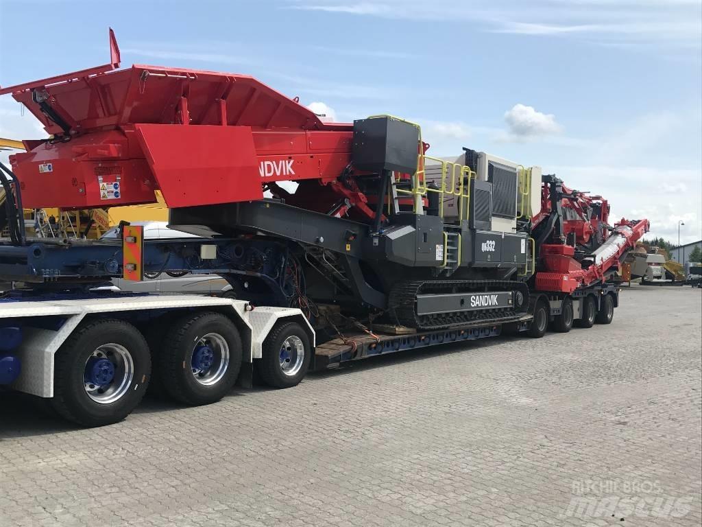 Sandvik QH 332 DDHS Mobilní drtiče