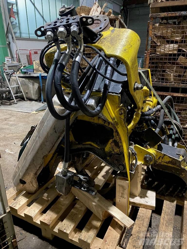 John Deere H 415 Těžební hlavy