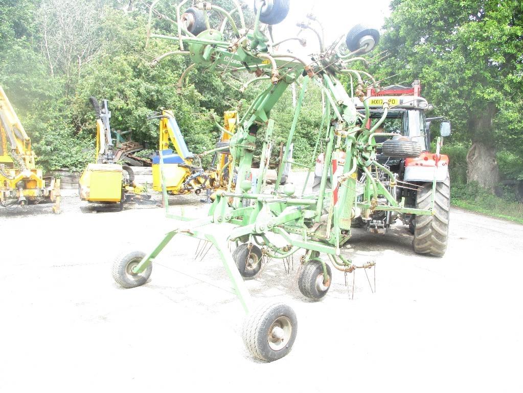 Krone KWT 10.50/8x7 Obraceče a shrabovače sena