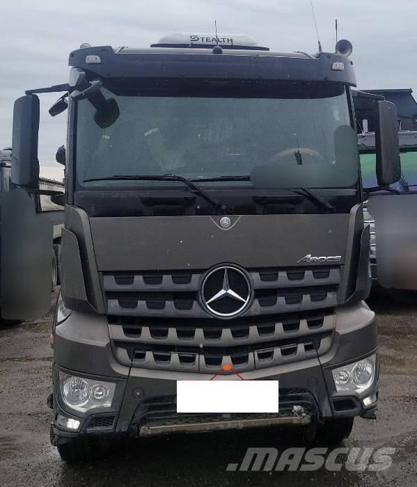 Mercedes-Benz 3951K Vyklápěcí dempry
