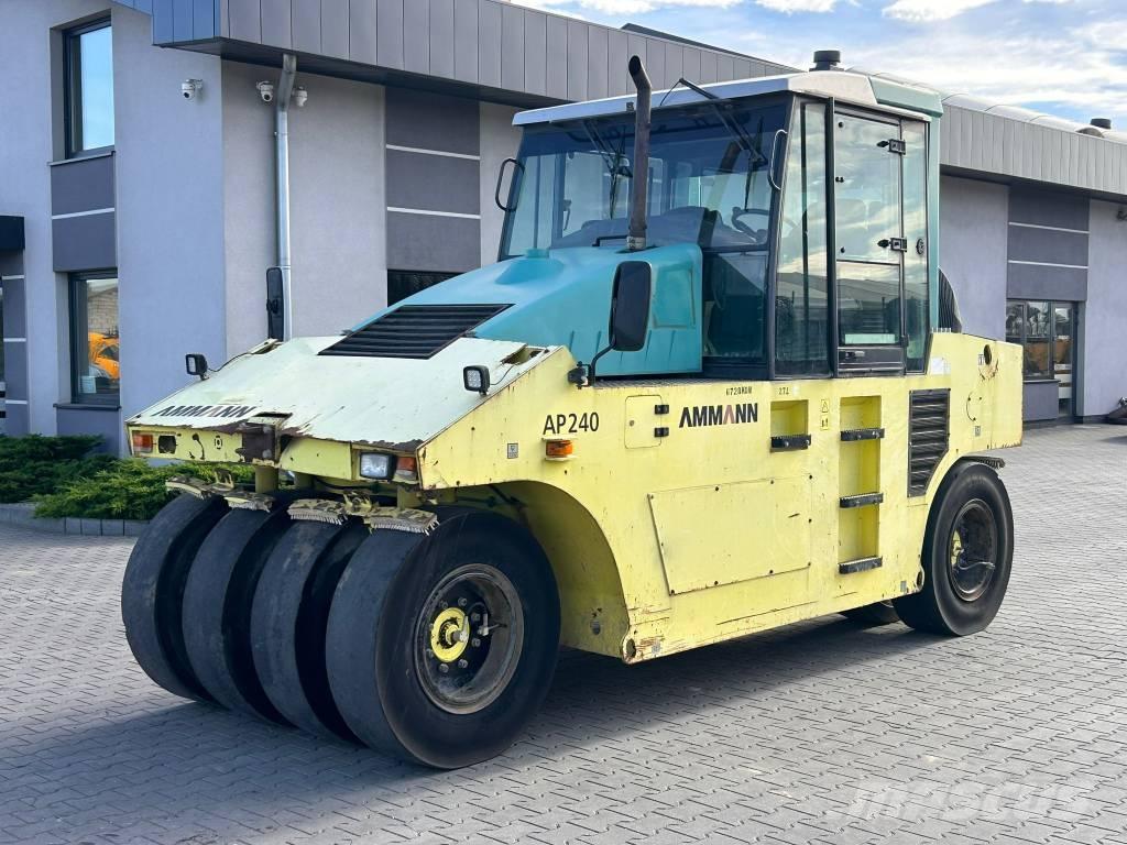 Ammann AP 240 Pneumatikové válce