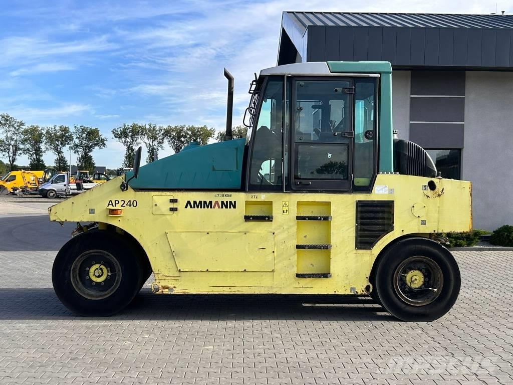 Ammann AP 240 Pneumatikové válce