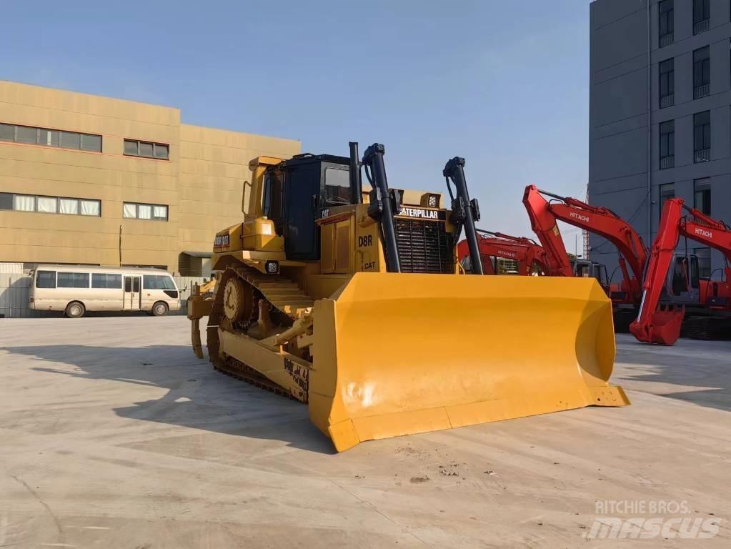 CAT D8R Pásové dozery