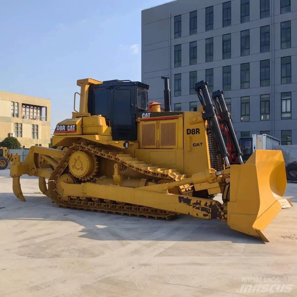 CAT D8R Pásové dozery