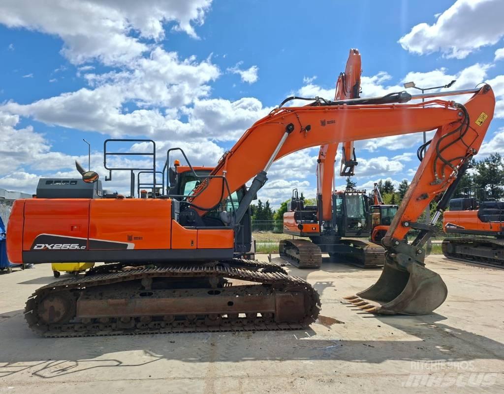 Doosan DX 255 LC-5 Pásová rýpadla