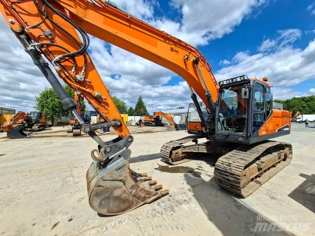 Doosan DX 255 LC-5 Pásová rýpadla