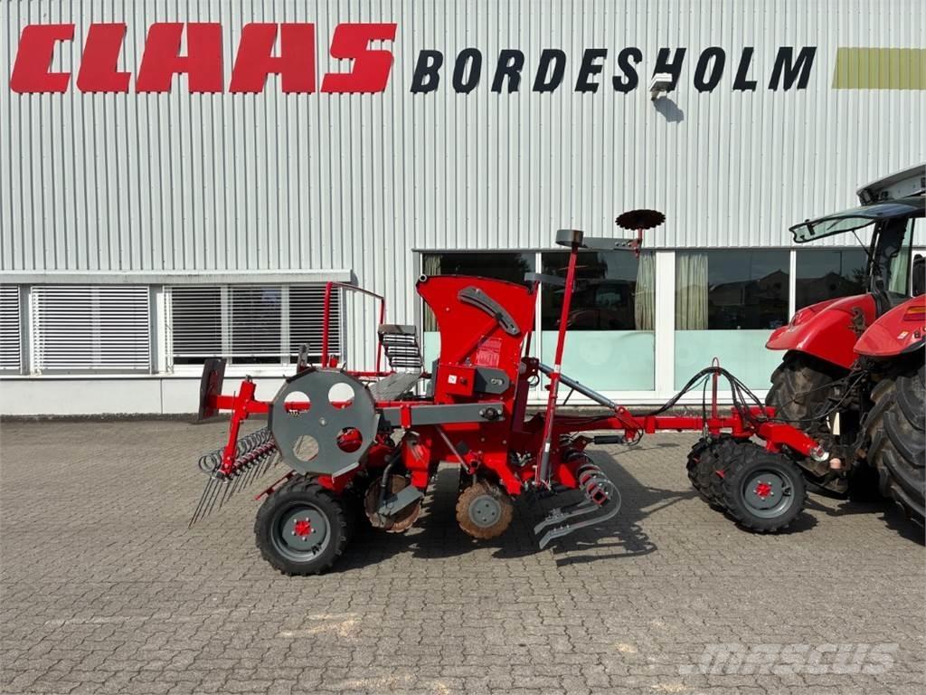 Unia Amber 900/3 Mechanické secí stroje