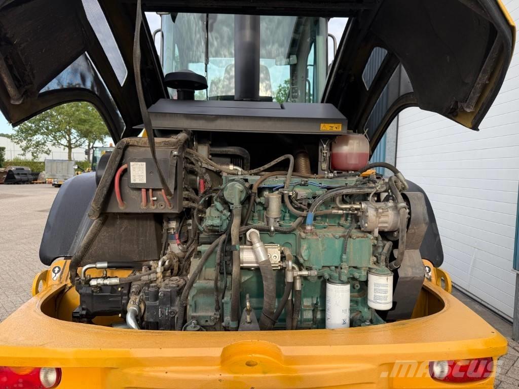 Volvo L45F TP Kolové nakladače