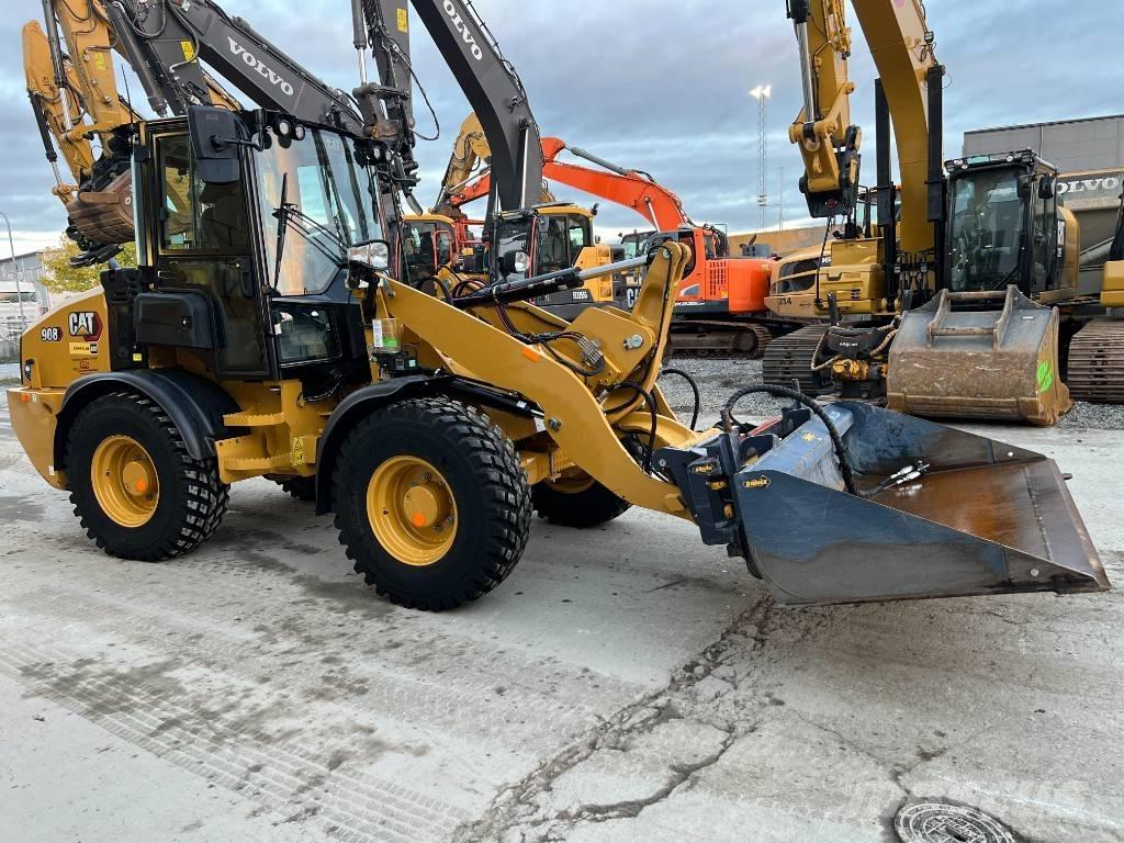CAT 908 Kolové nakladače