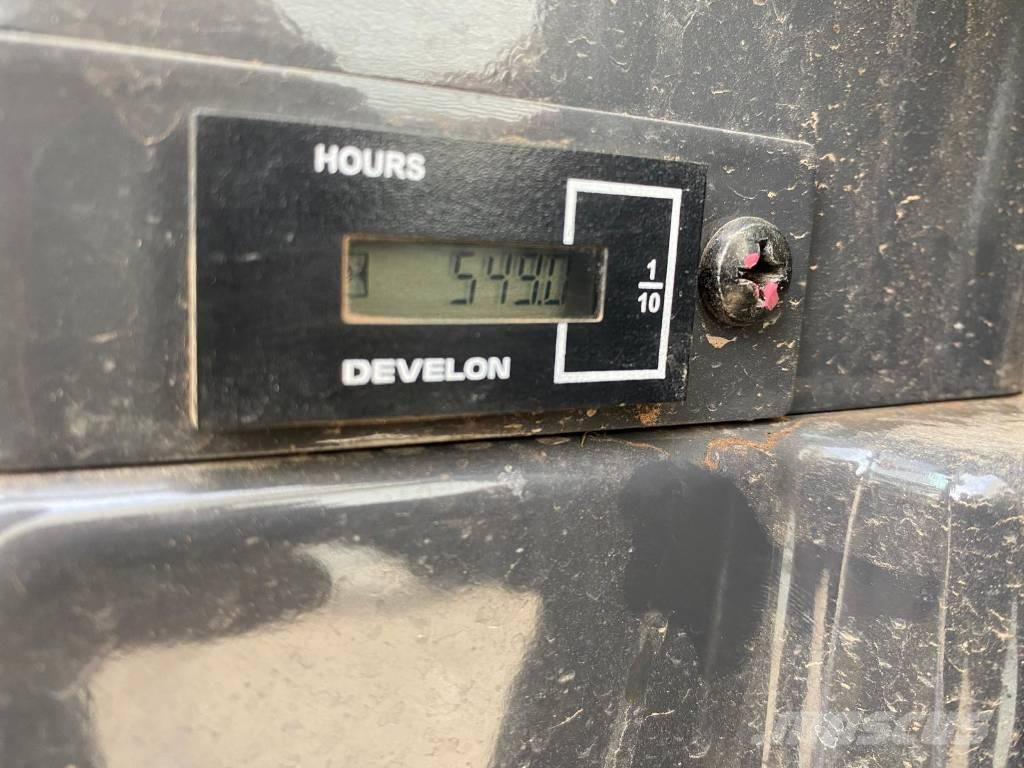 Develon DX 27 Z-7 Mini rýpadla < 7t