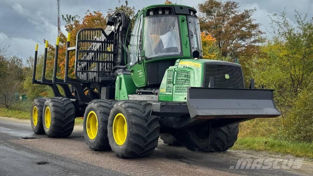John Deere 1210 E Vyvážecí traktory