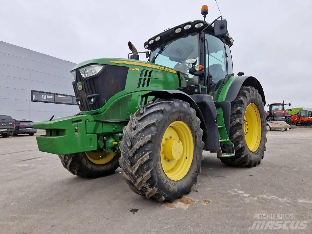 John Deere 6215 R Traktory