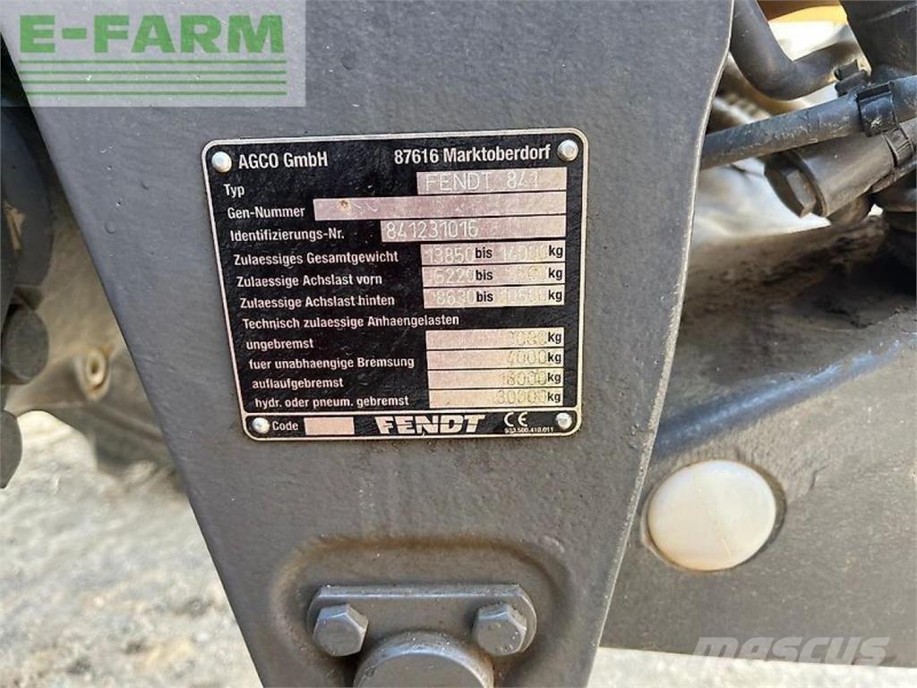 Fendt 826 vario Traktory