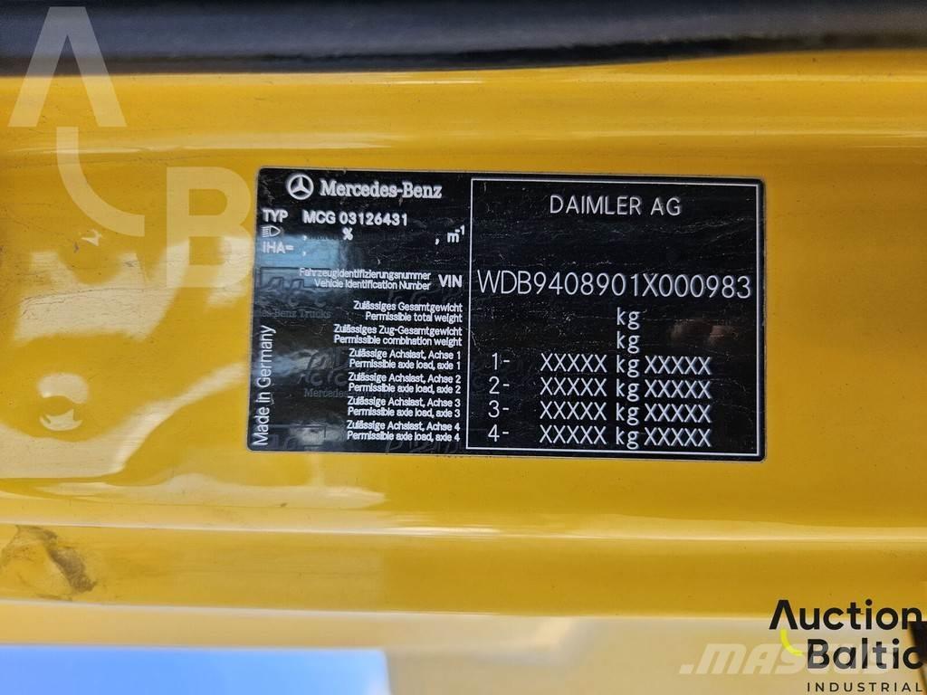 Grove GMK 5130-2 Univerzální terénní jeřáby