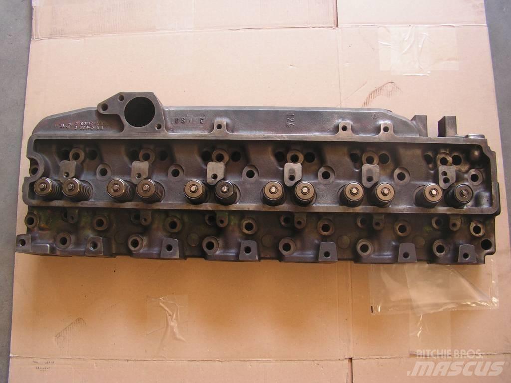 John Deere 6910 Motory