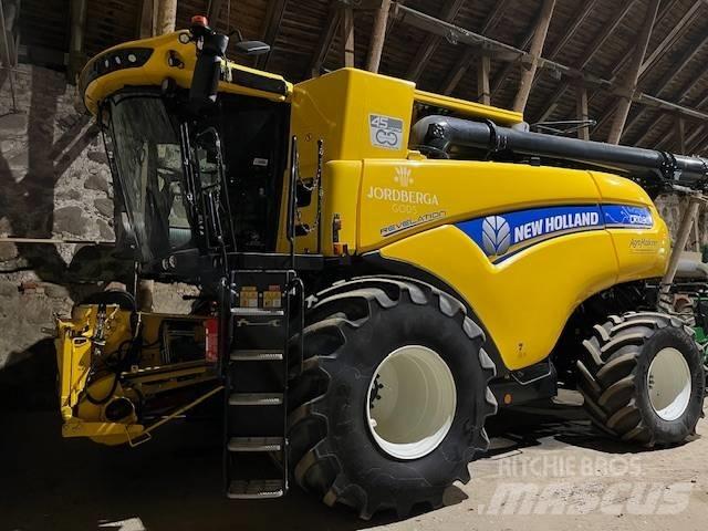 New Holland CR10.90 Sklízecí mlátičky