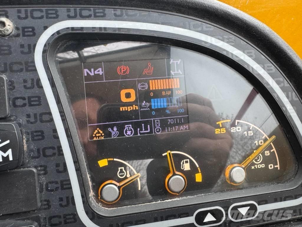 JCB 541-70 Teleskopické manipulátory