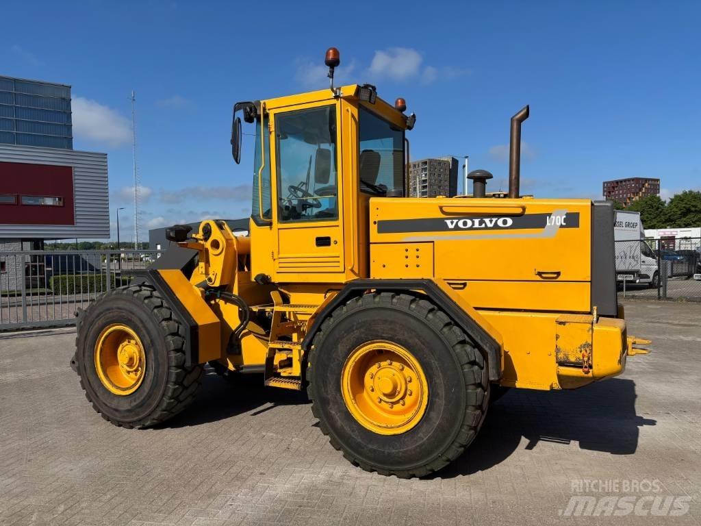 Volvo L70C Kolové nakladače
