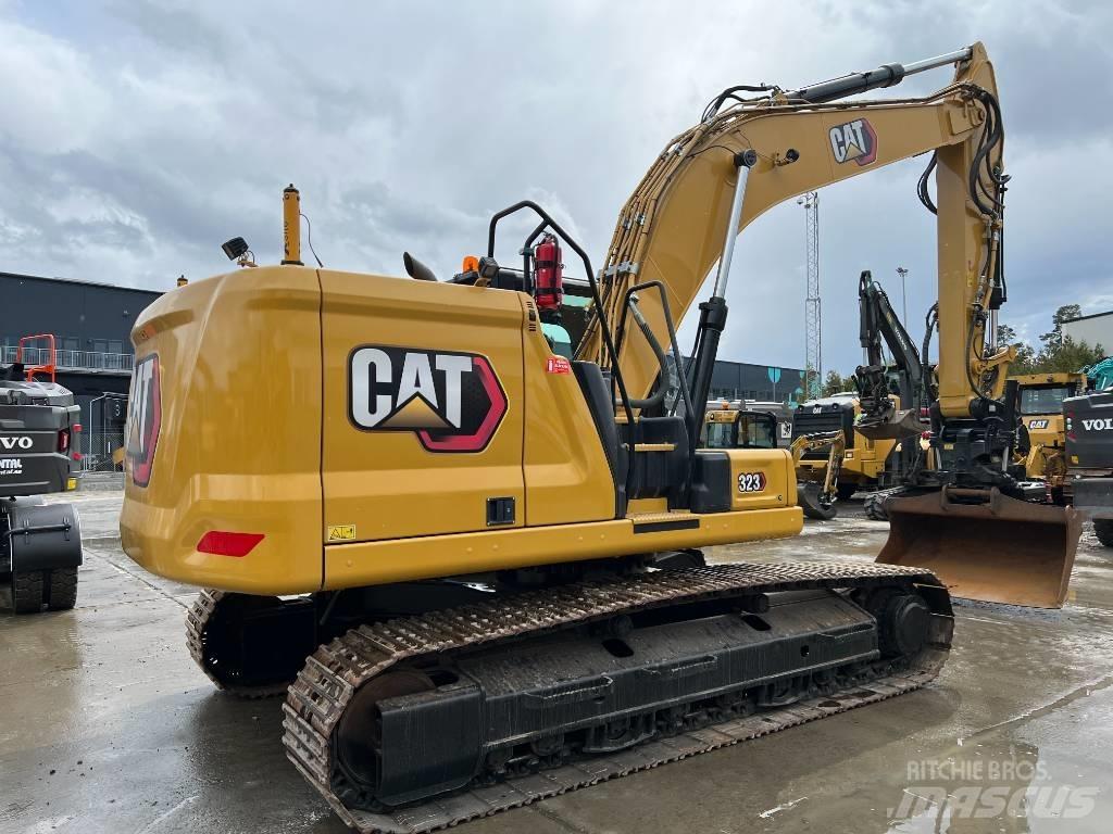 CAT 323 Next Gen Pásová rýpadla