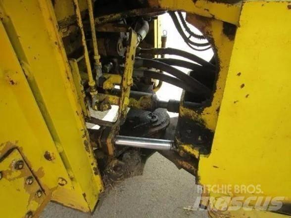 Kawasaki 65 Z III Kolové nakladače