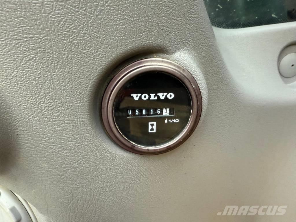 Volvo EC 380 EL Pásová rýpadla