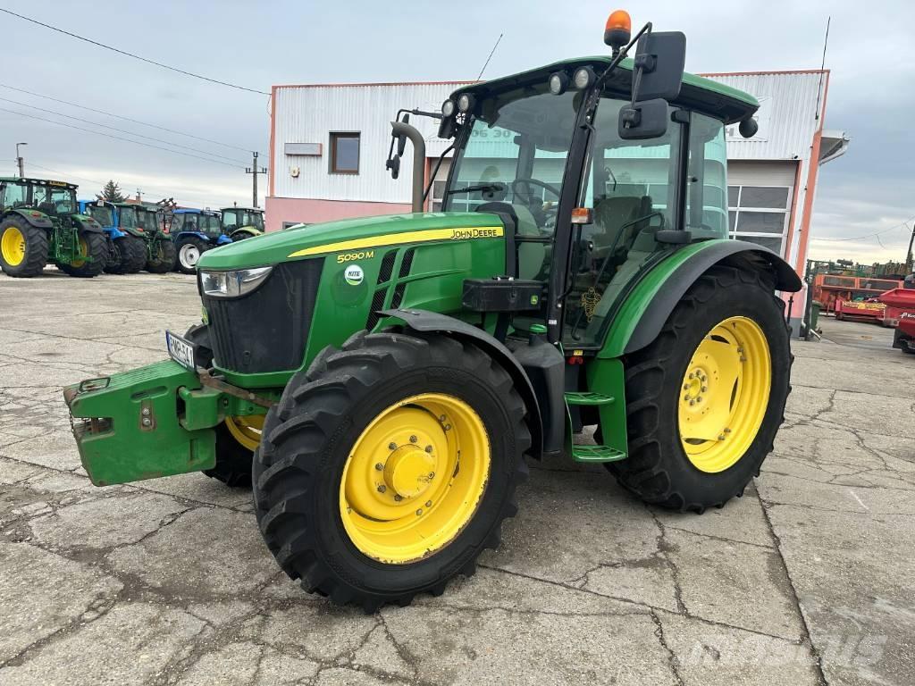 John Deere 5090 M Traktory