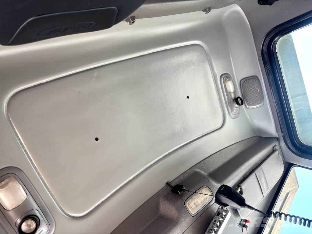 Peterbilt 367 Tahače