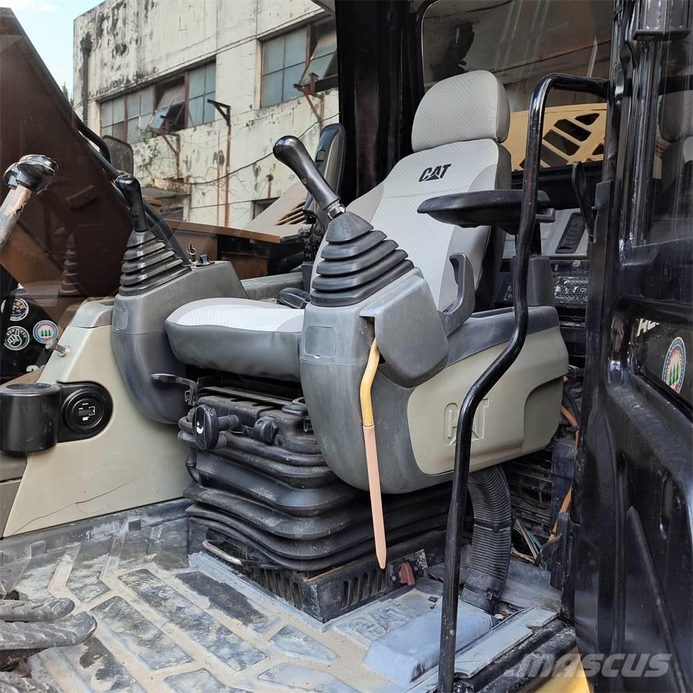 CAT 307 Pásová rýpadla