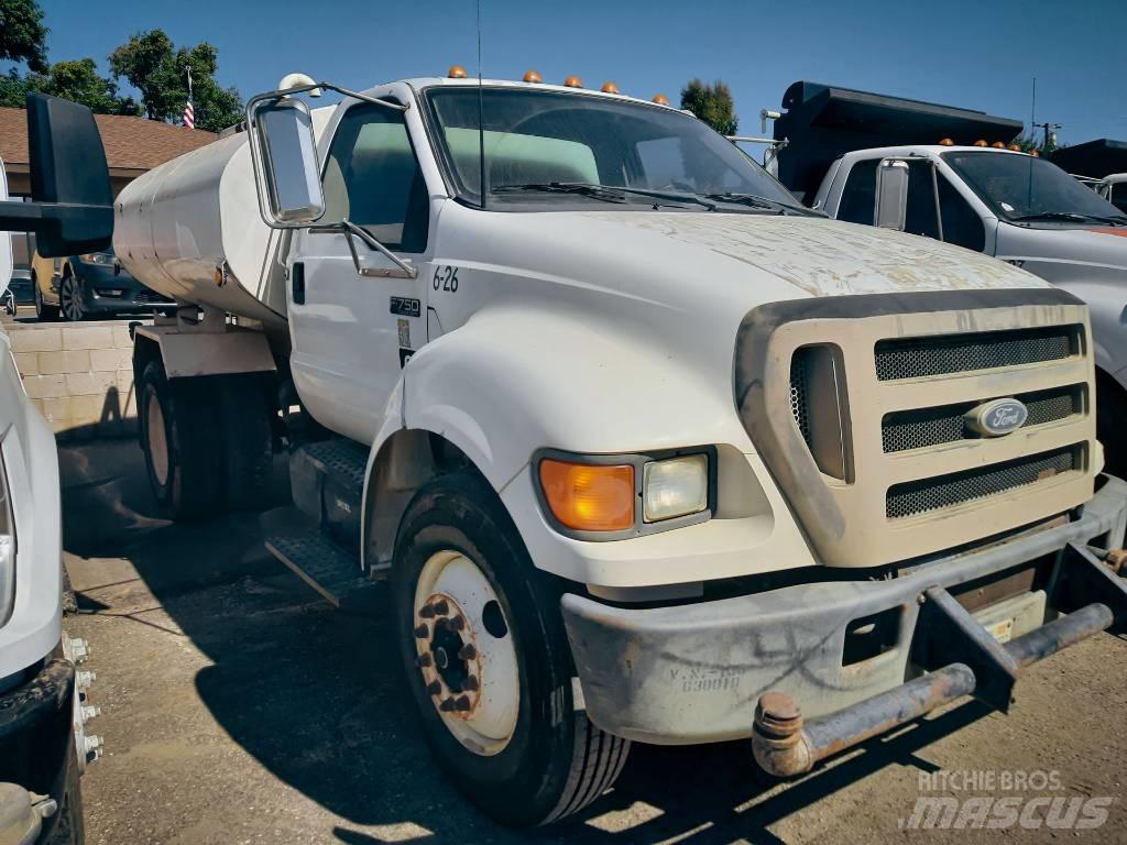 Ford F 750 XL SD Cisterny na vodu