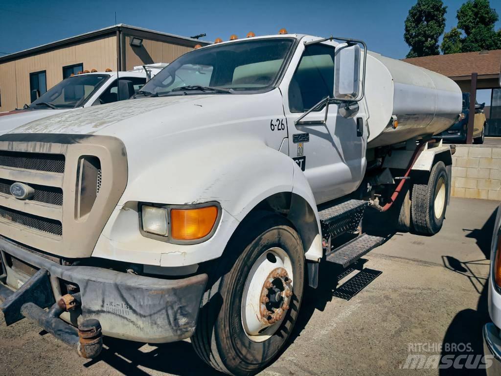 Ford F 750 XL SD Cisterny na vodu