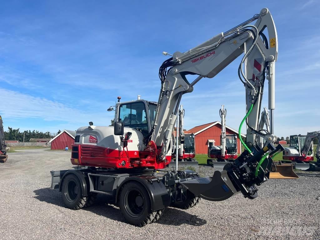 Takeuchi TB 395 W Kolová rýpadla