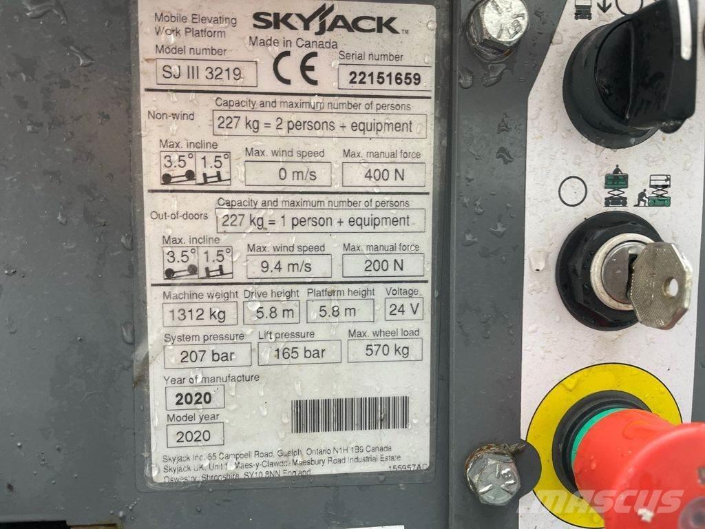 SkyJack SJ3219 Nůžková zvedací plošina