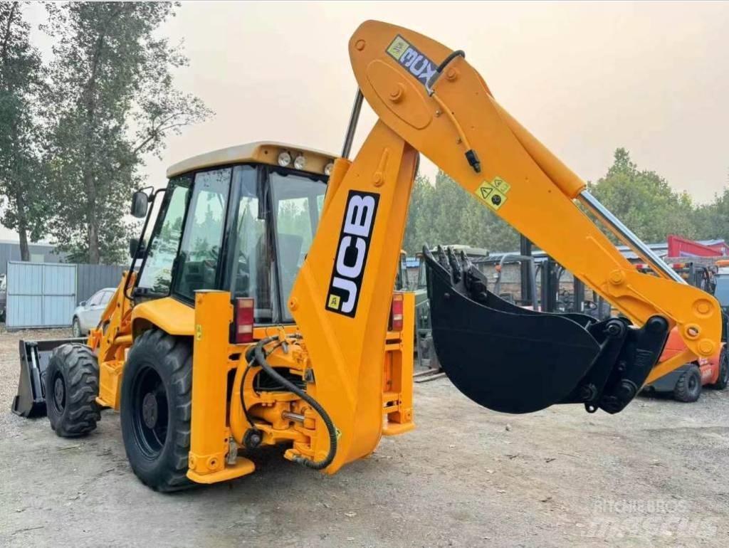 JCB 3 CX Rýpadlo-nakladače