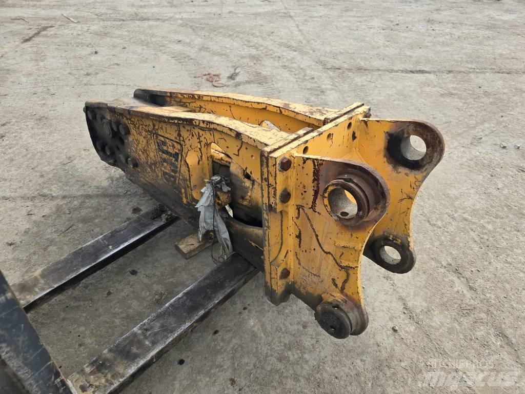 JCB 2T Bourací kladiva / Sbíječky