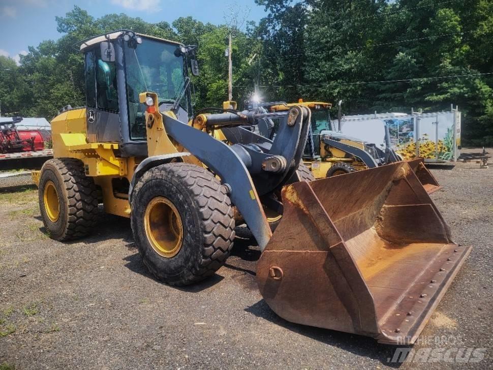 John Deere 624k Kolové nakladače