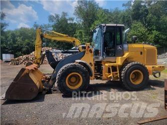 John Deere 624k Kolové nakladače