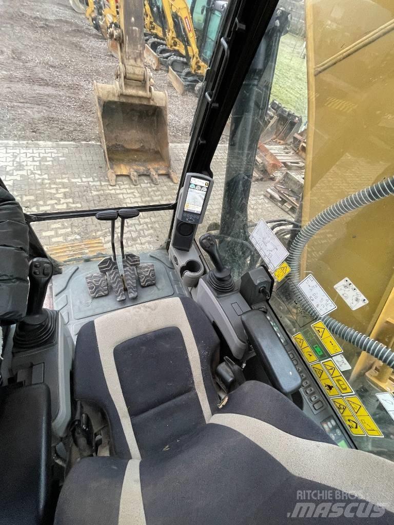 CAT 323 ELN Pásová rýpadla
