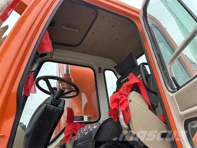 Doosan DH150W Kolová rýpadla
