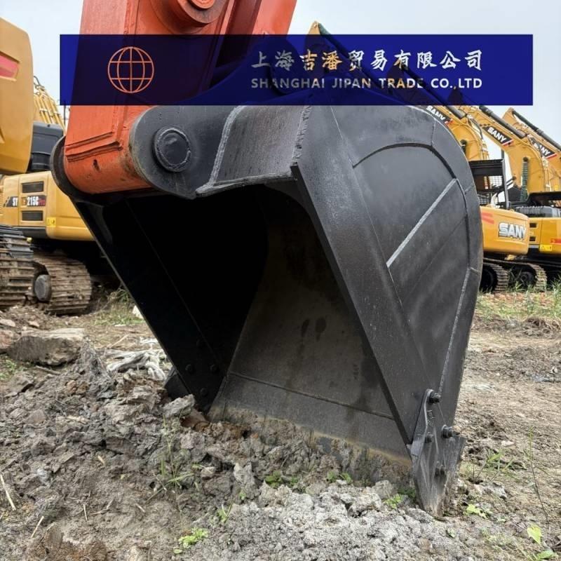 Hitachi ZX 210 Pásová rýpadla