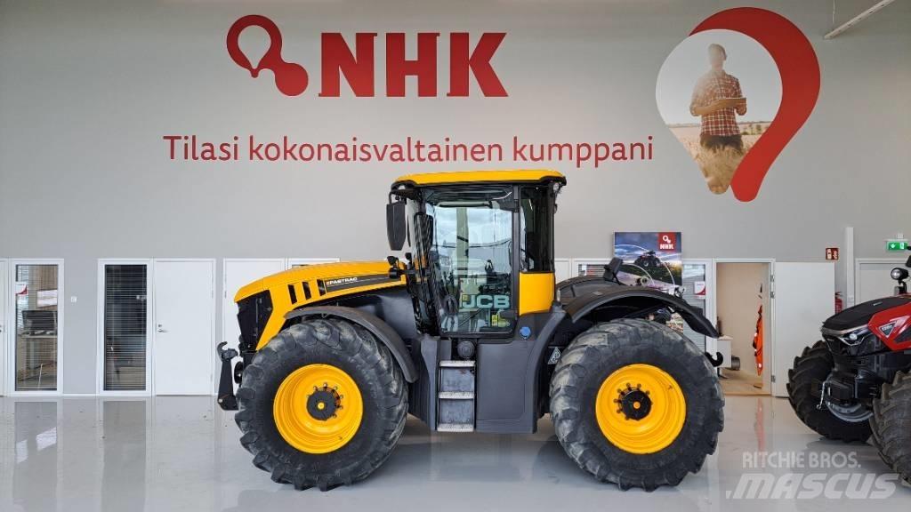 JCB Fastrac 4220 Traktory