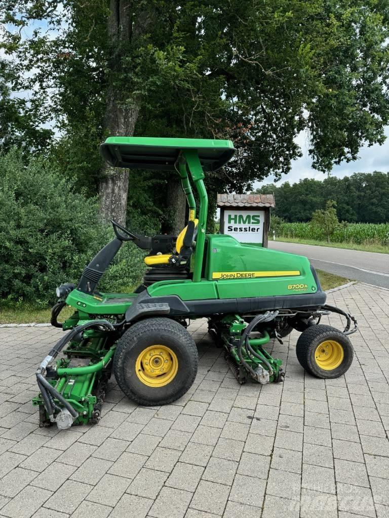 John Deere 8700 A Sekačky fervejí