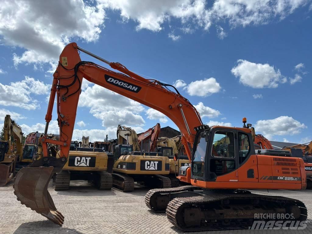 Doosan DX 225 LC-3 Pásová rýpadla