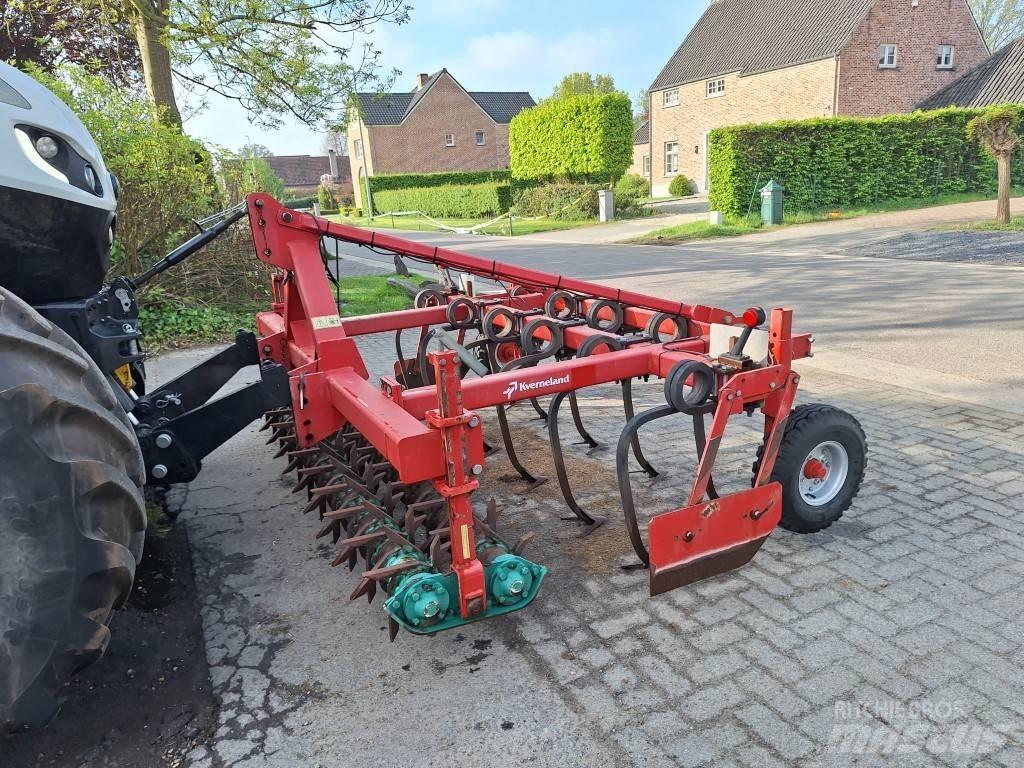 Kverneland STF 300 Kultivátory
