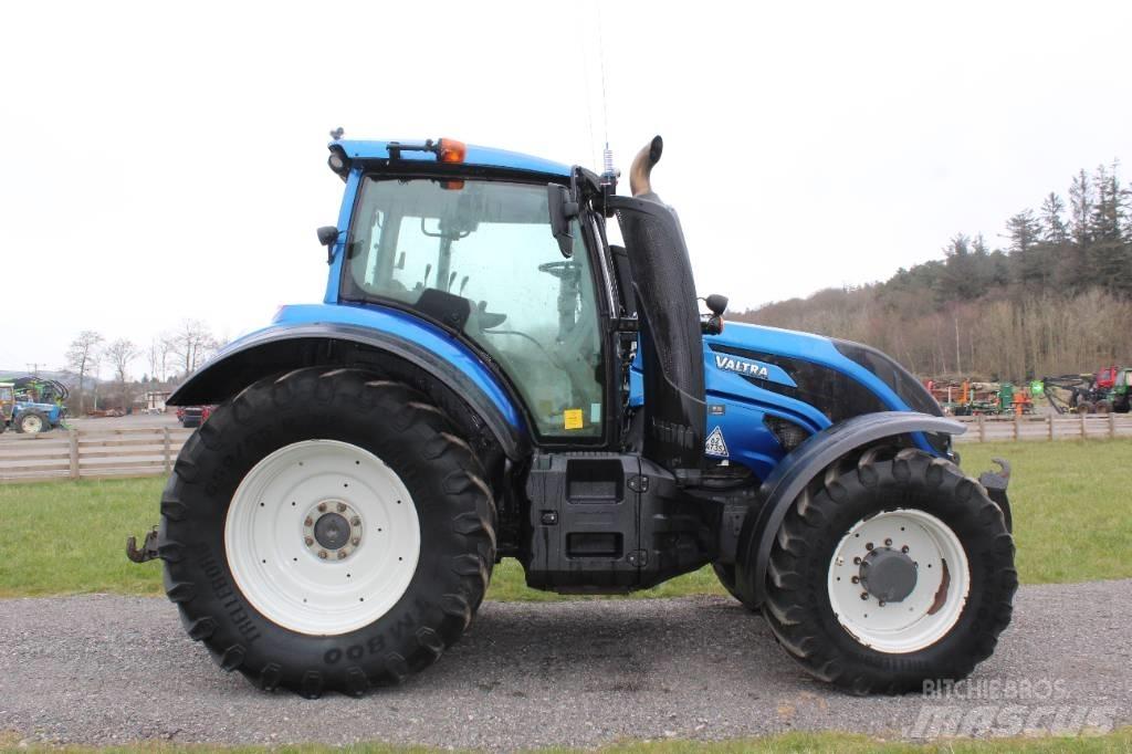 Valtra T174 Tractor Lesní traktory