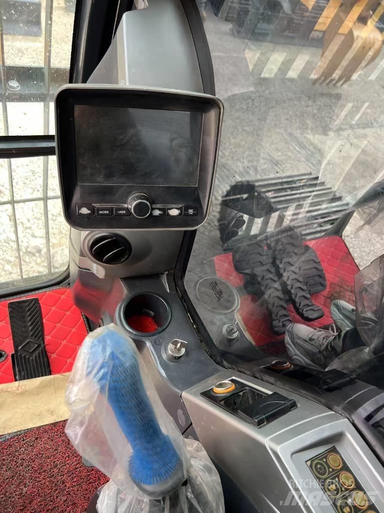 Hyundai R305LC-9T Pásová rýpadla