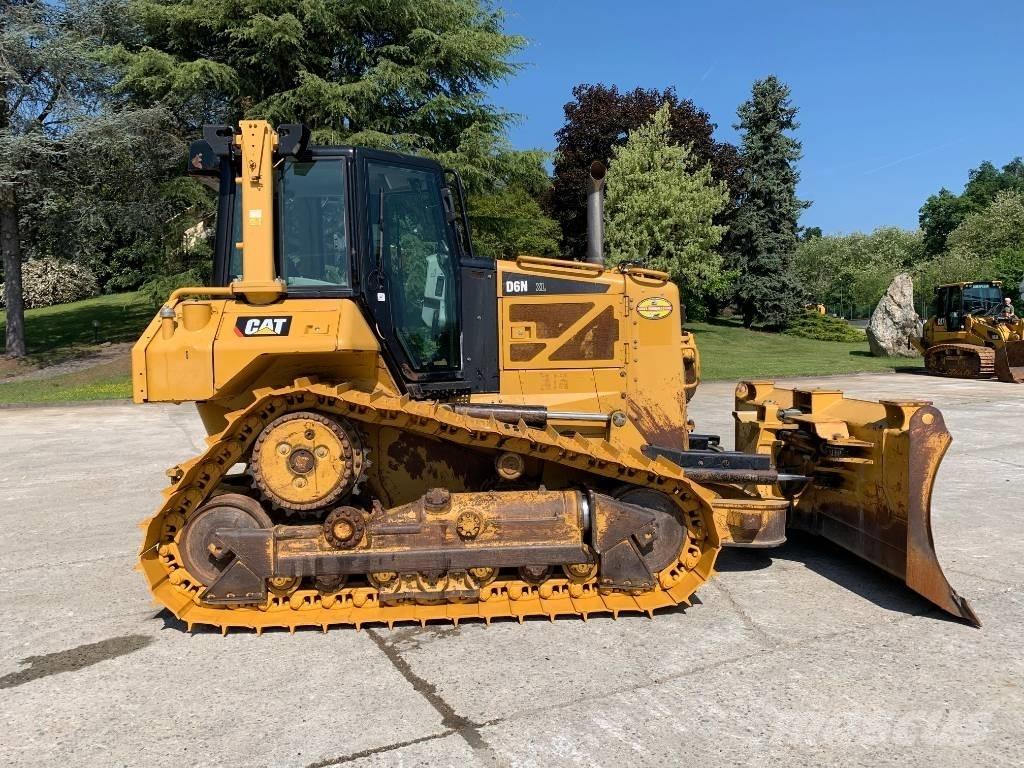 CAT D 6 N XL Pásové dozery