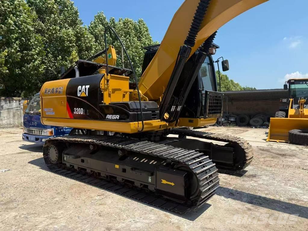 CAT 320 D Pásová rýpadla