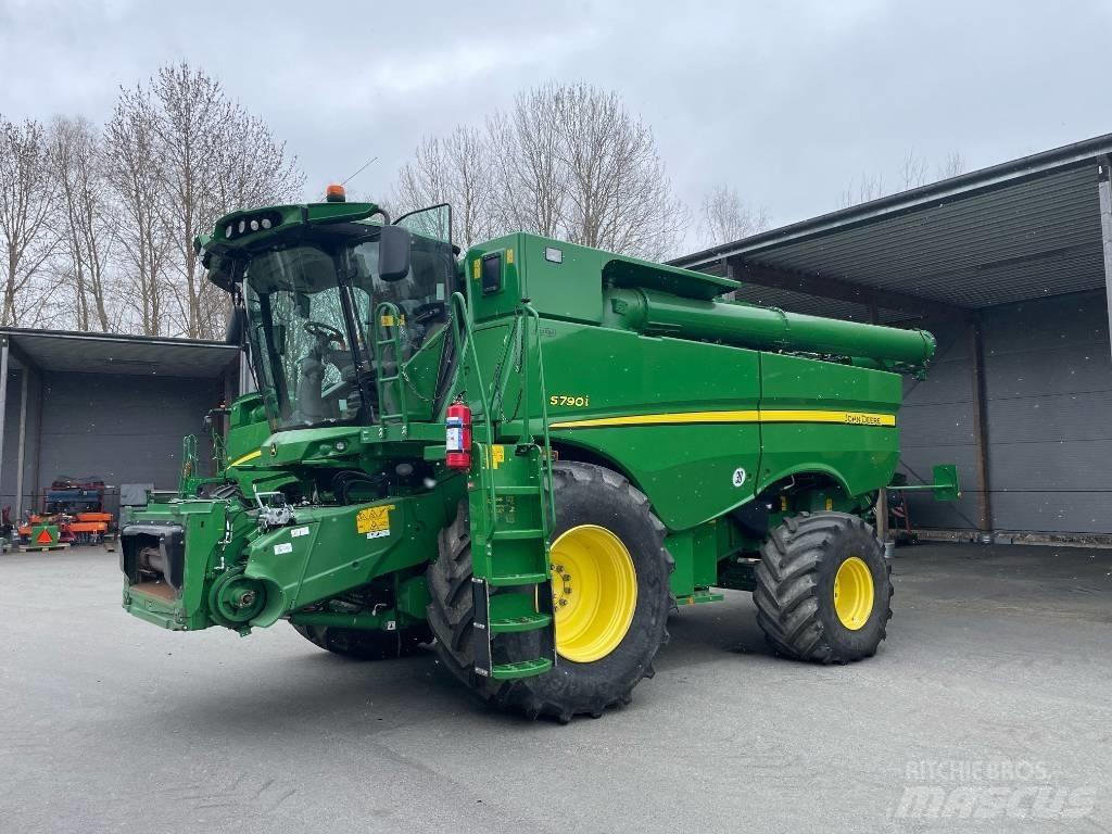John Deere S790i Sklízecí mlátičky