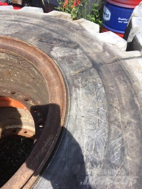 Bridgestone v Kolové nakladače