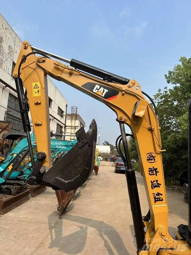 CAT 303CR Pásová rýpadla